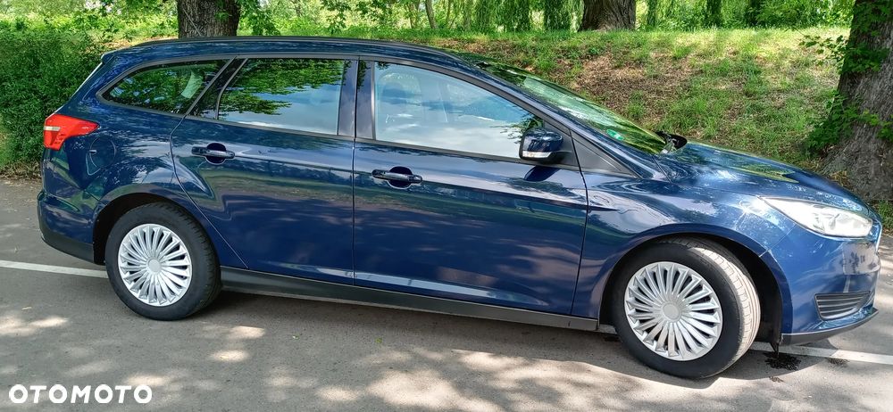 Ford Focus 1.0 EcoBoost Edition - 4