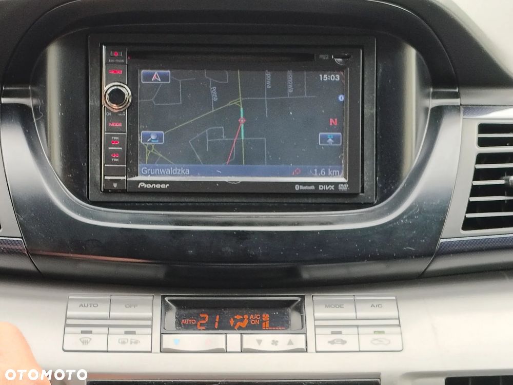 Honda FR-V 1.8 Executive - 10