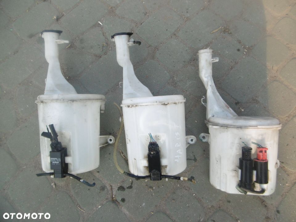 Zbiorniczek spyskiwacz + pompki YARIS I LIFT - 1