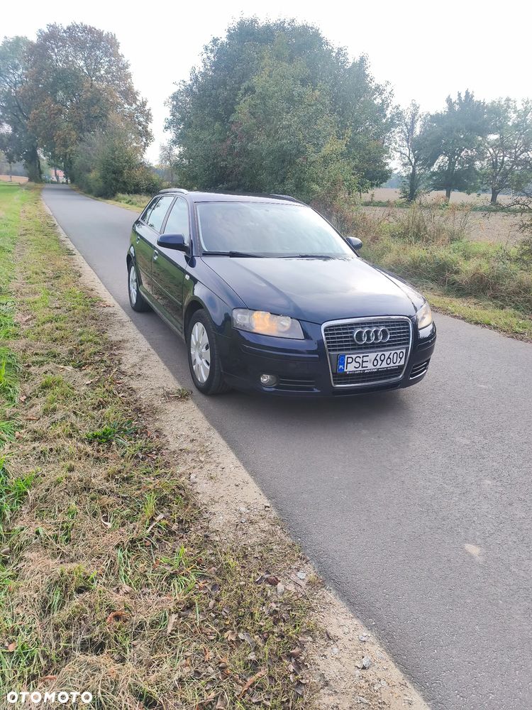 Audi A3 Sportback - 1