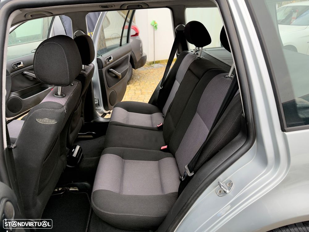 VW Golf Variant 1.9 TDi Confl AC - 46