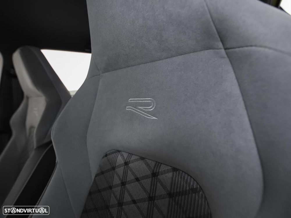 VW Golf Variant 2.0 TDi R-Line DSG - 14