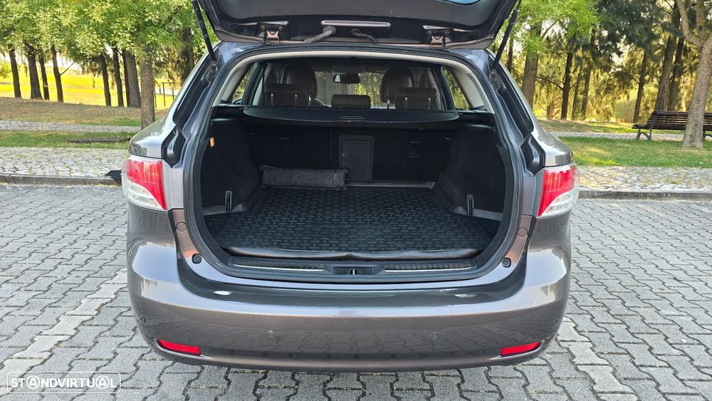 Toyota Avensis SD 2.0 D-4D Exclusive +Pele+GPS - 60