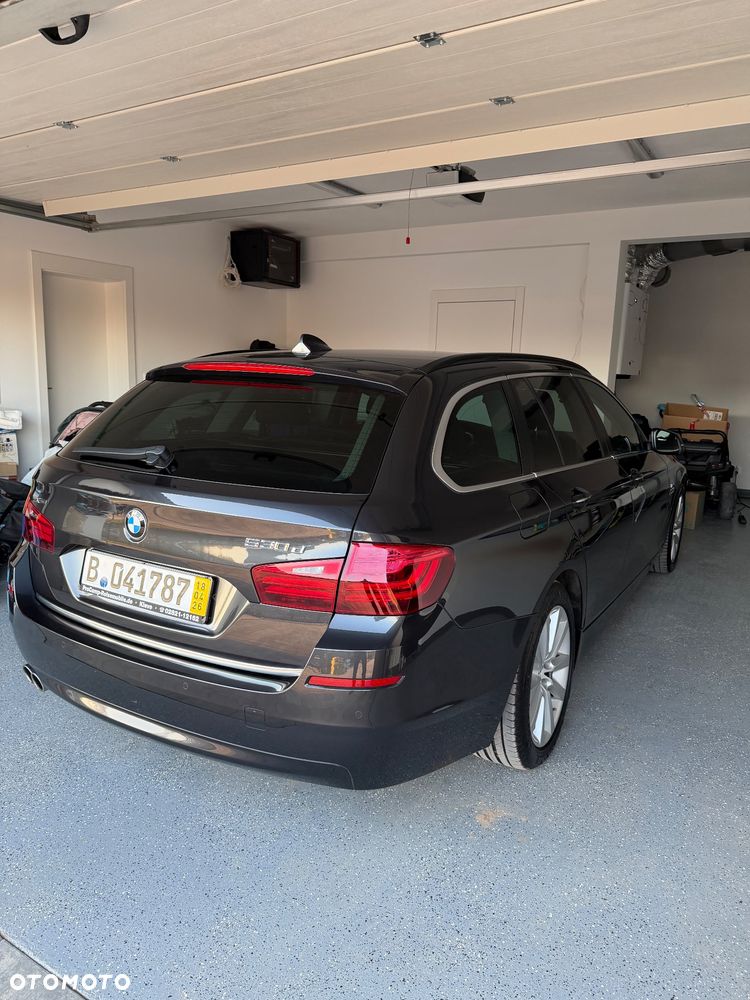 BMW Seria 5 530d xDrive - 5