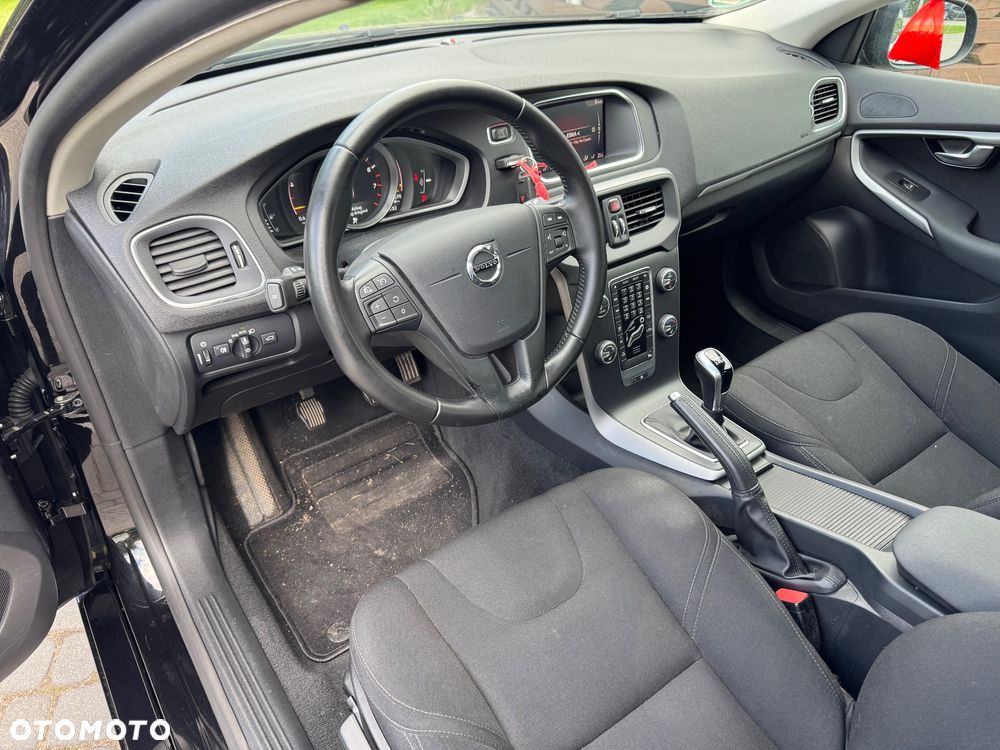 Volvo V40 - 16
