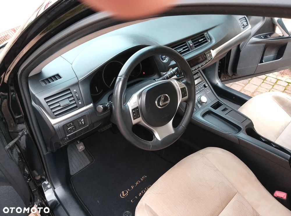 Lexus CT 200h Black - 21
