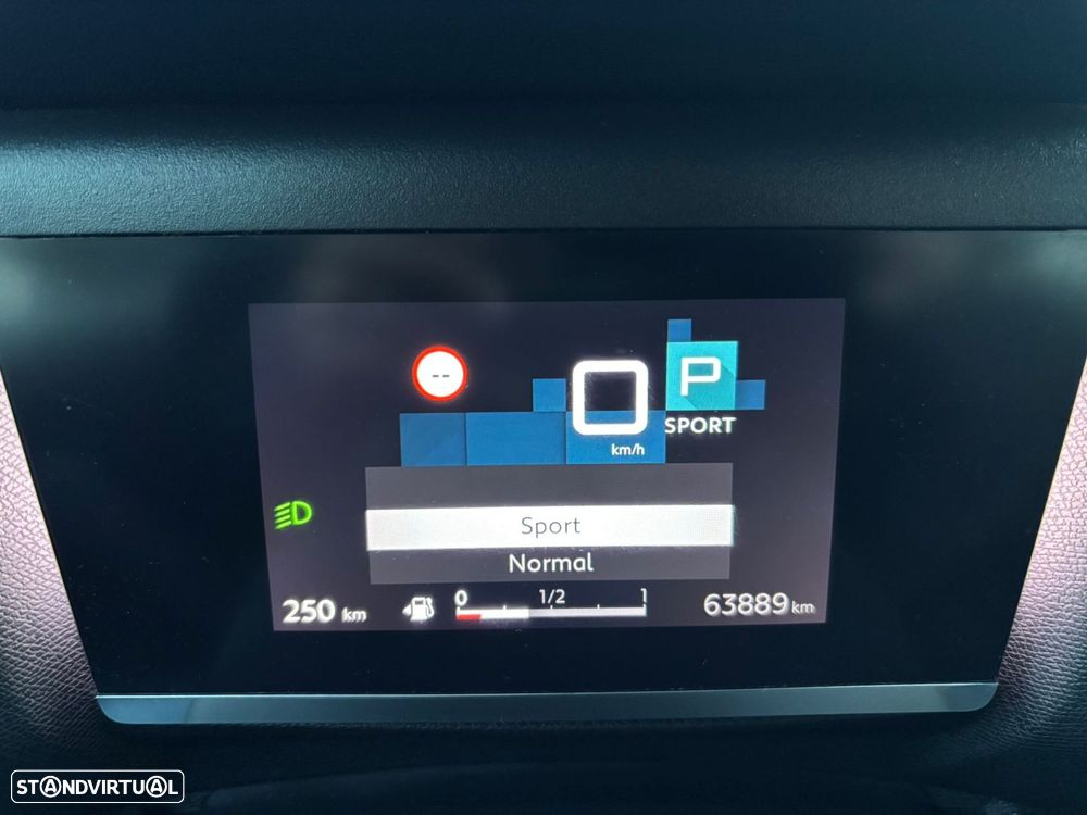 Citroën C4 1.2 PureTech Shine Pack EAT8 - 31