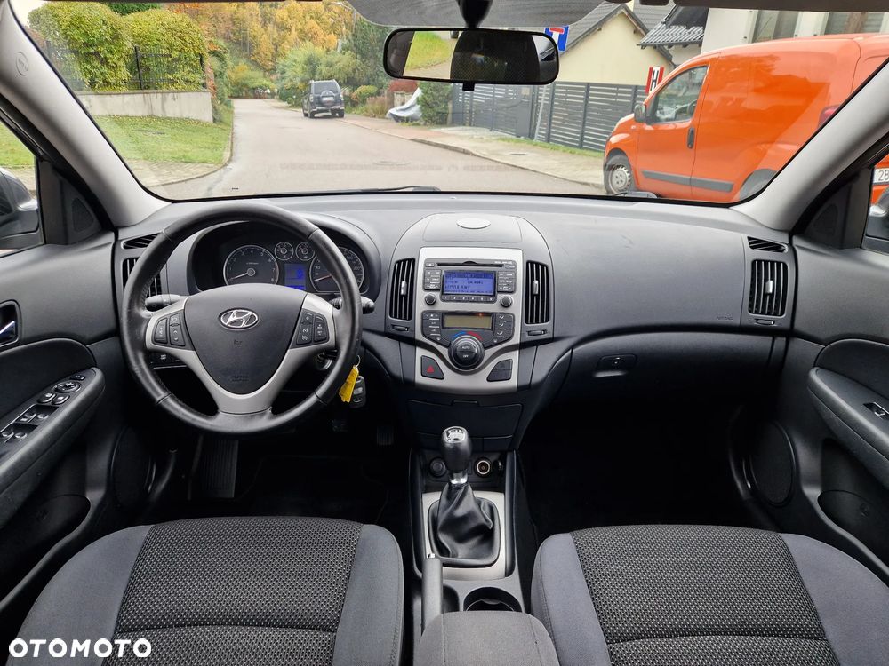 Hyundai i30 1.4 Premium - 11