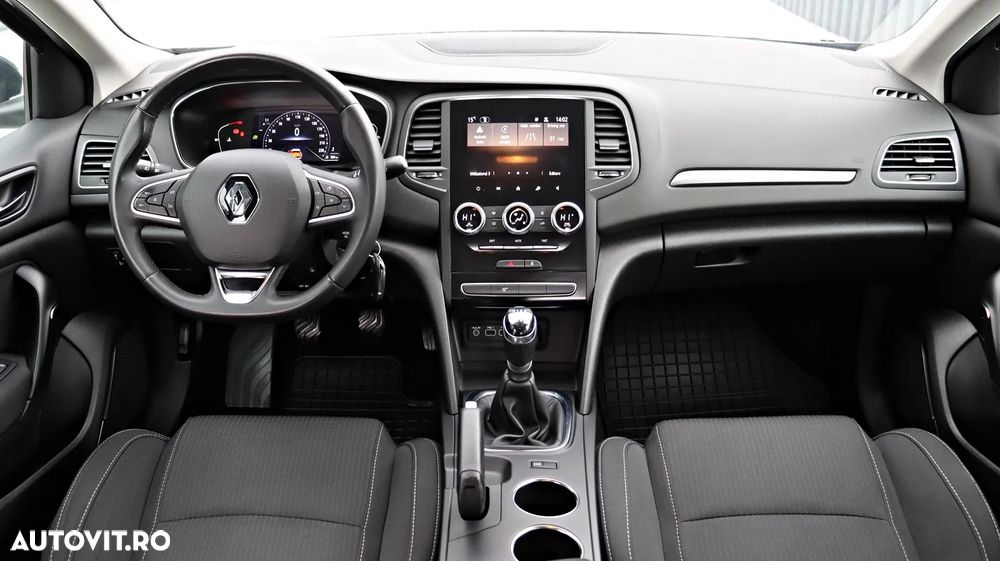 Renault Megane TCe 140 GPF ZEN - 18