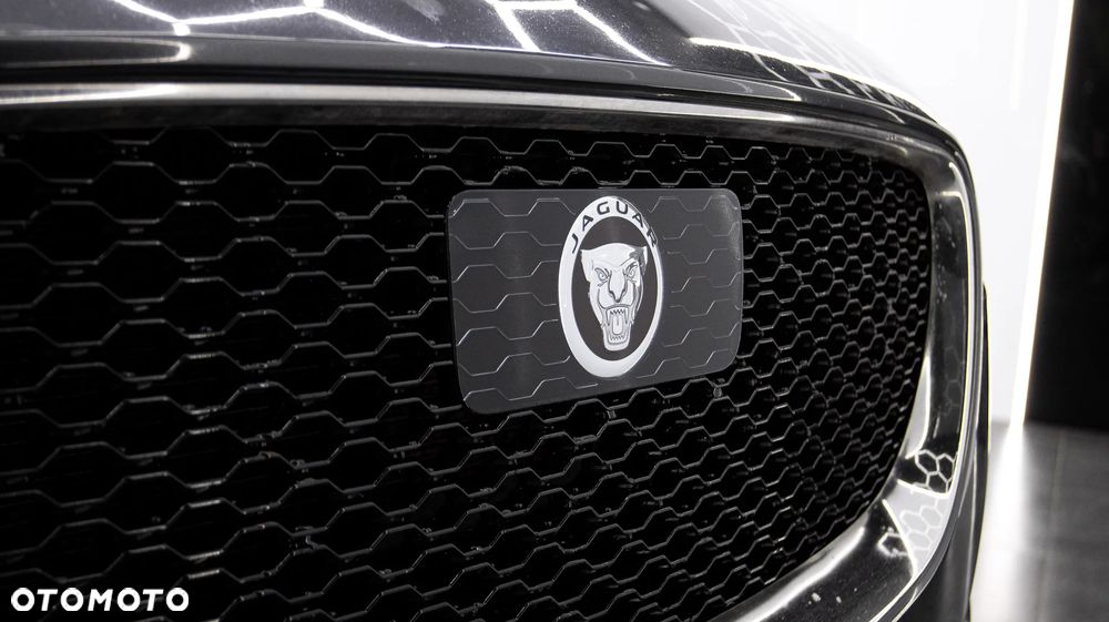 Jaguar F-Pace - 14
