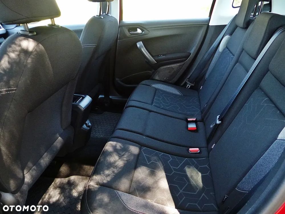 Peugeot 2008 PureTech 82 Style - 22