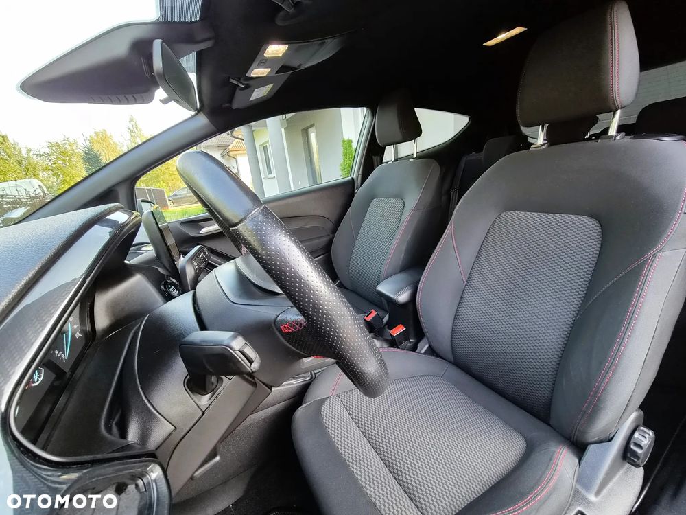 Ford Fiesta - 10