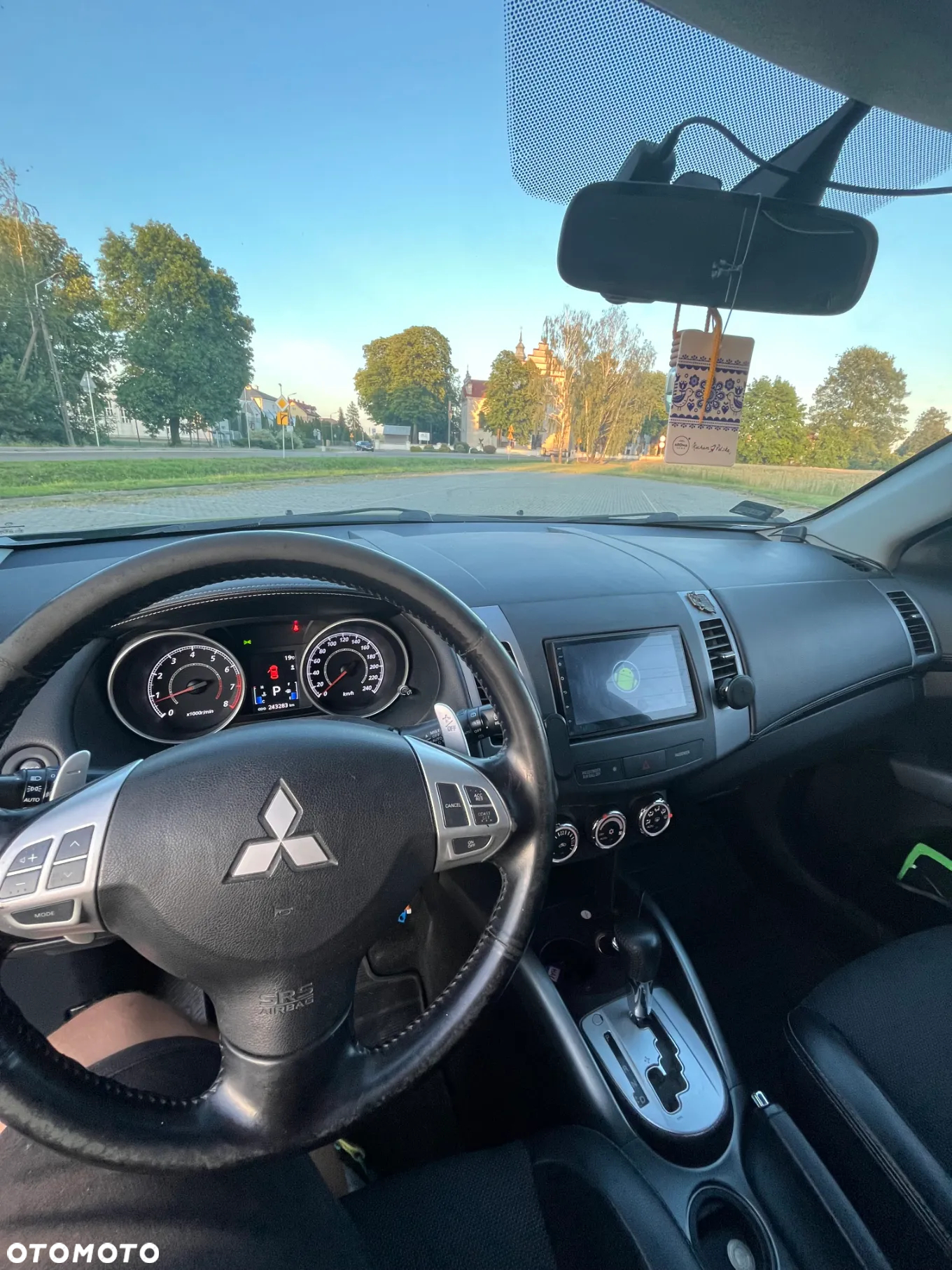 Mitsubishi Outlander 2.0 Intense 2WD EU5 CVT - 15