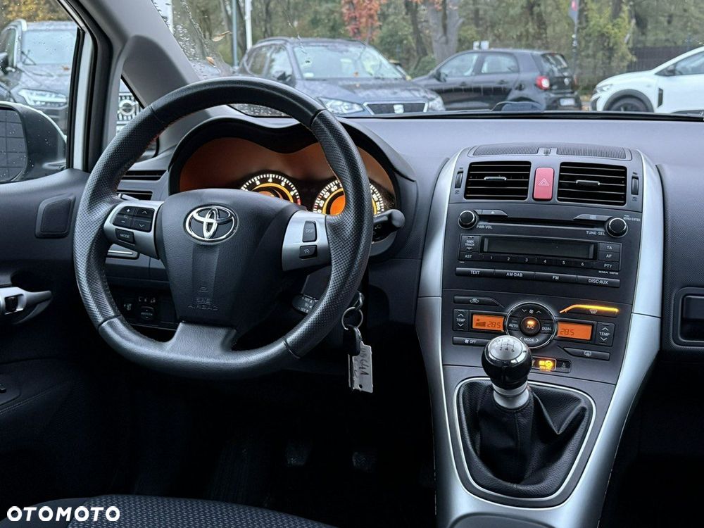 Toyota Auris 1.6 Comfort - 19
