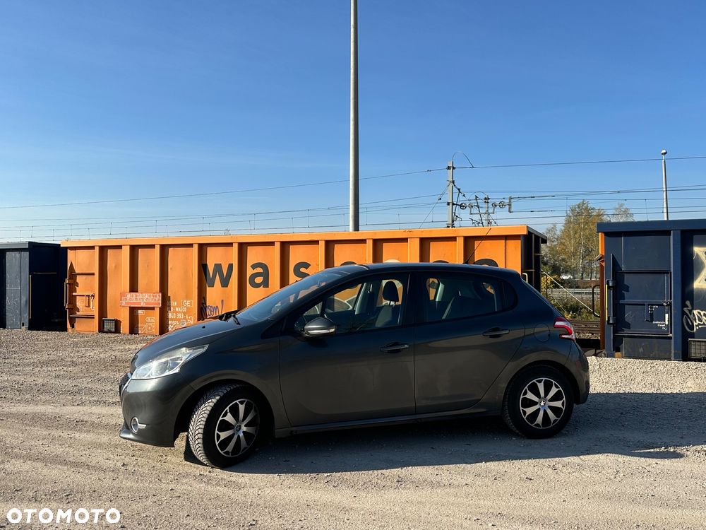 Peugeot 208 1.2 PureTech Active - 4