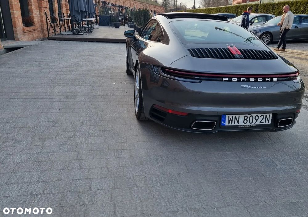 Porsche 911 Carrera - 5