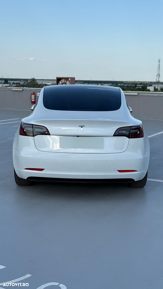 Tesla Model 3 Standard - 7
