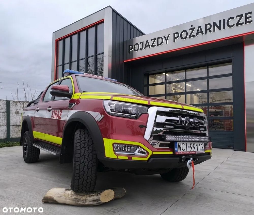 JAC T8 PRO SPECJALNY Strażacki Pożarniczy 4x4 - 2
