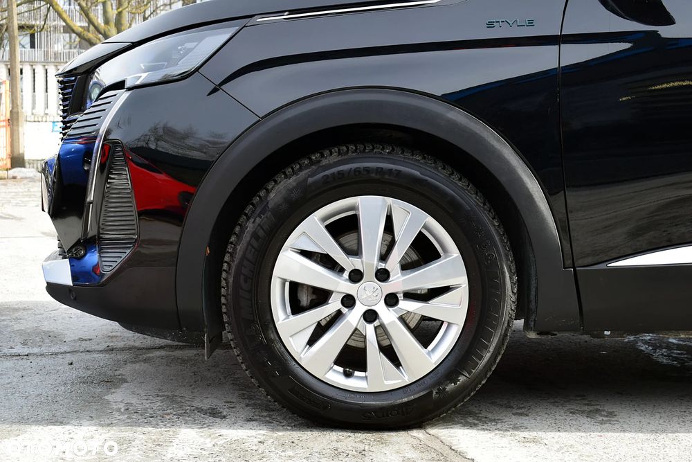 Peugeot 3008 1.2 PureTech GPF Active S&S EAT8 - 19