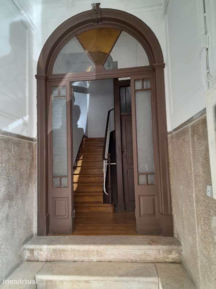 Apartamento T2 Totalmente Renovado em Arroios | Lisboa - Grande imagem: 3/24