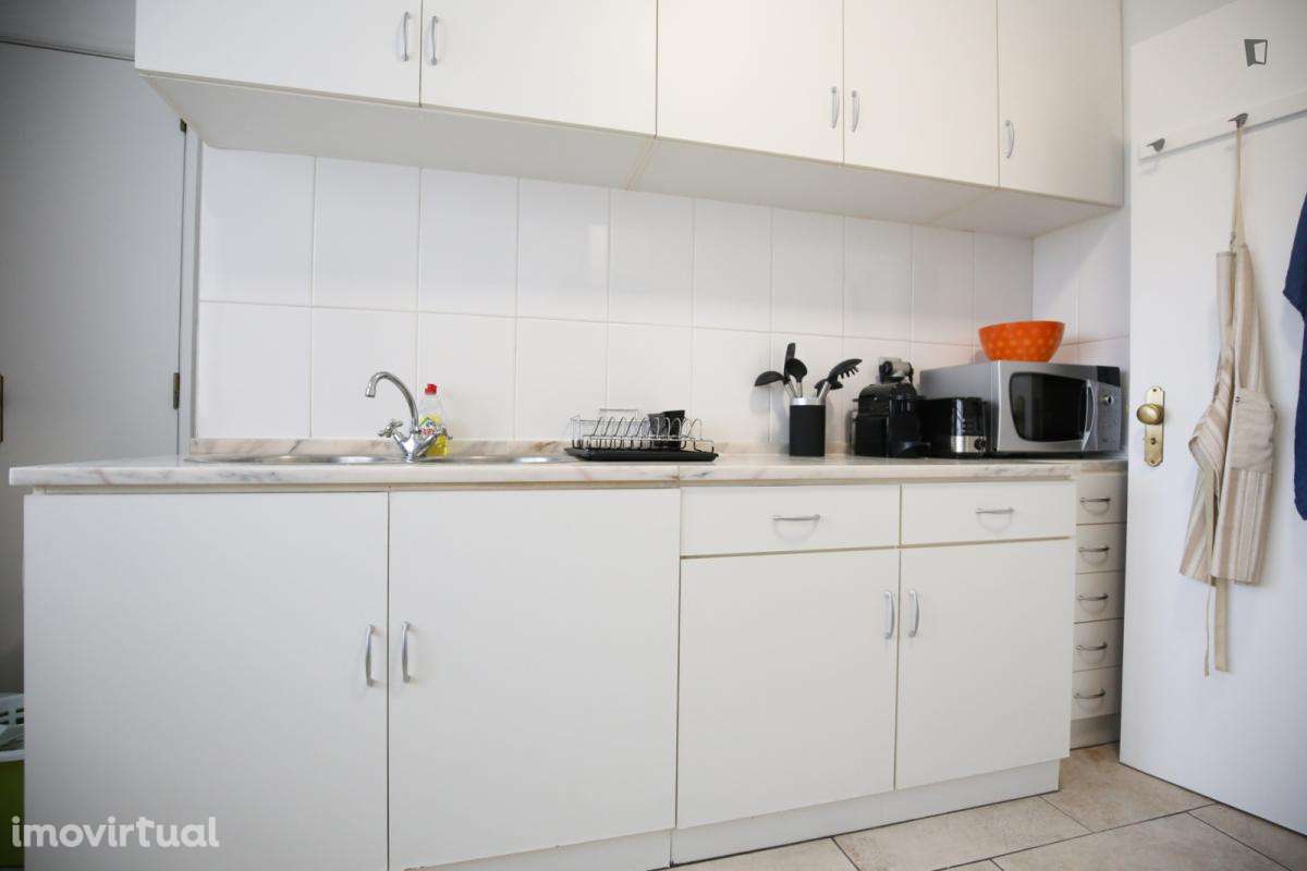 Quarto - localizado em Lisbon - Grande imagem: 4/30