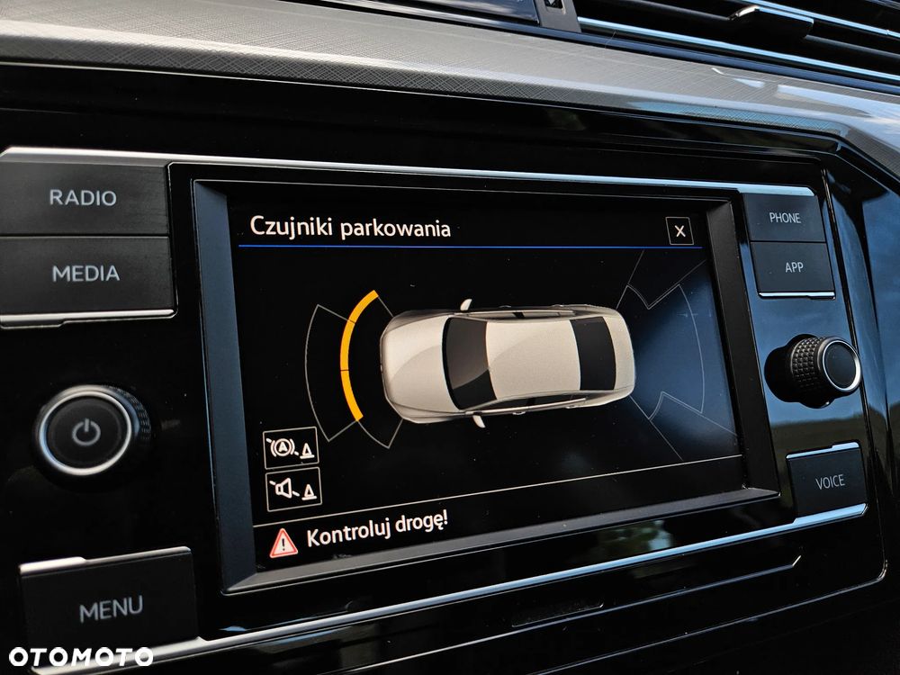 Volkswagen Passat 2.0 TDI EVO Business - 24