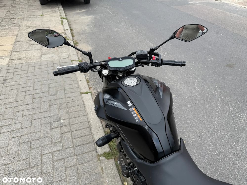 Yamaha MT - 9
