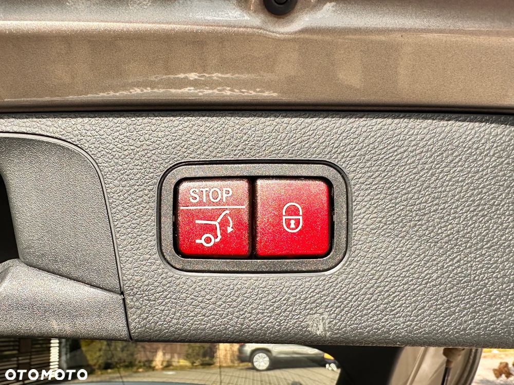 Mercedes-Benz GLC - 27