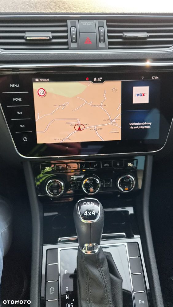 Skoda Superb 2.0 TSI 4x4 L&K DSG - 23