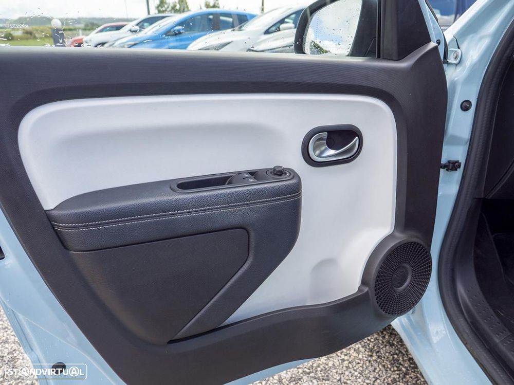 Renault Twingo Z.E. 22 Intens - 22