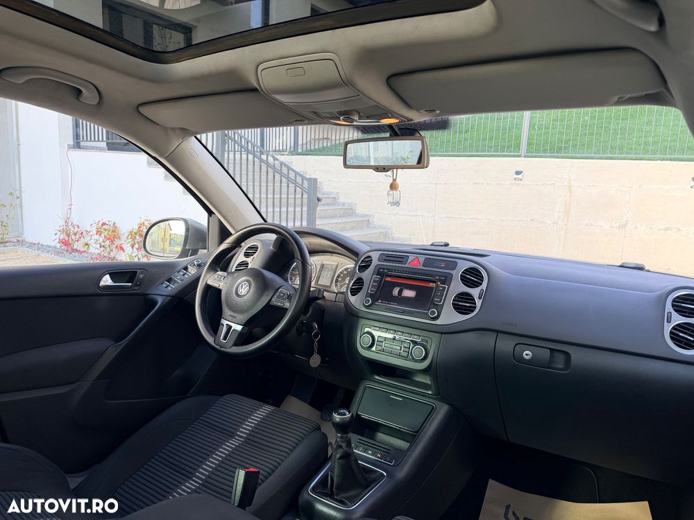 Volkswagen Tiguan 2.0 TDI DPF BlueMotion Technology Lounge Sport & Style - 7