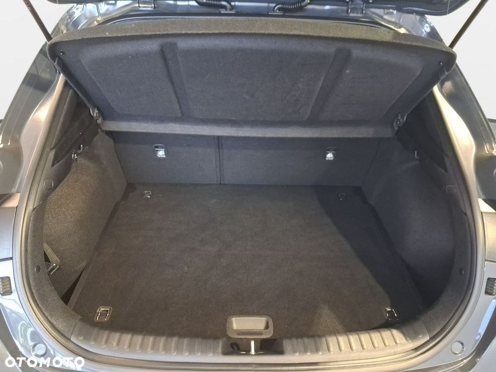 Kia XCeed - 14