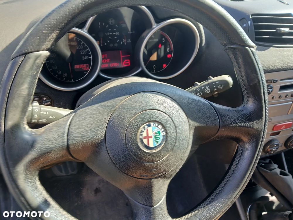 ALFA ROMEO 147 A791 fotel fotele kanapa deska kokpit podsufitka boczek boczki klamka podłokietnik - 4