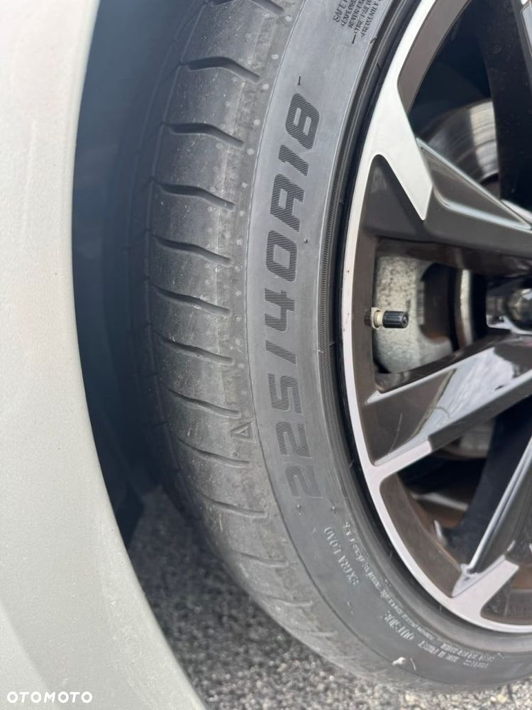 Toyota Corolla 2.0 Hybrid GR Sport - 19