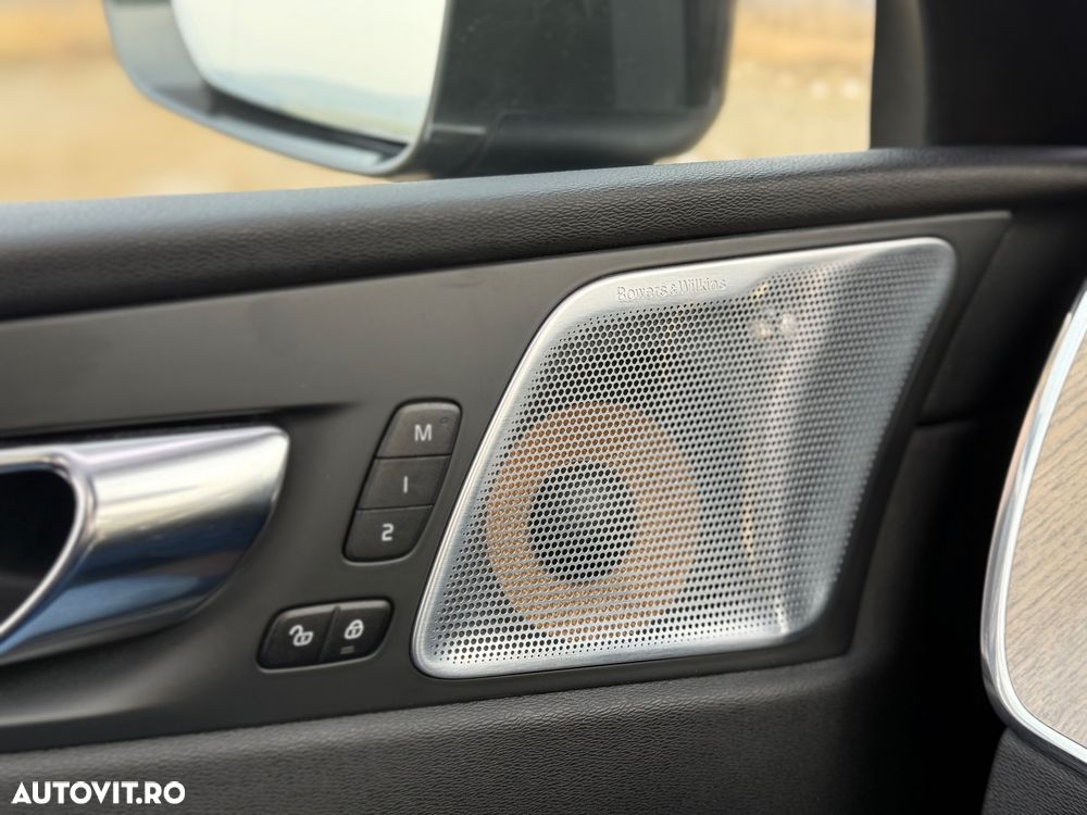 Volvo XC 60 D5 AWD Geartronic Inscription - 25