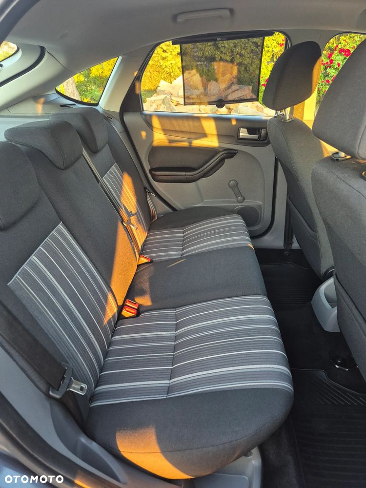 Ford Focus 1.6 Trend EU5 - 7