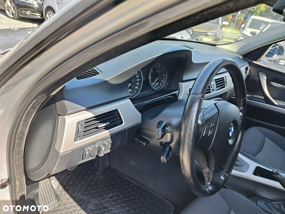 BMW Seria 3 - 11