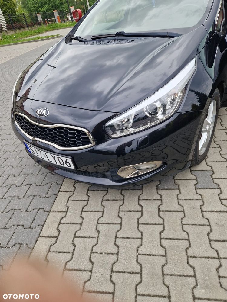 Kia Ceed 1.6 GDI Dream-Team Edition - 6