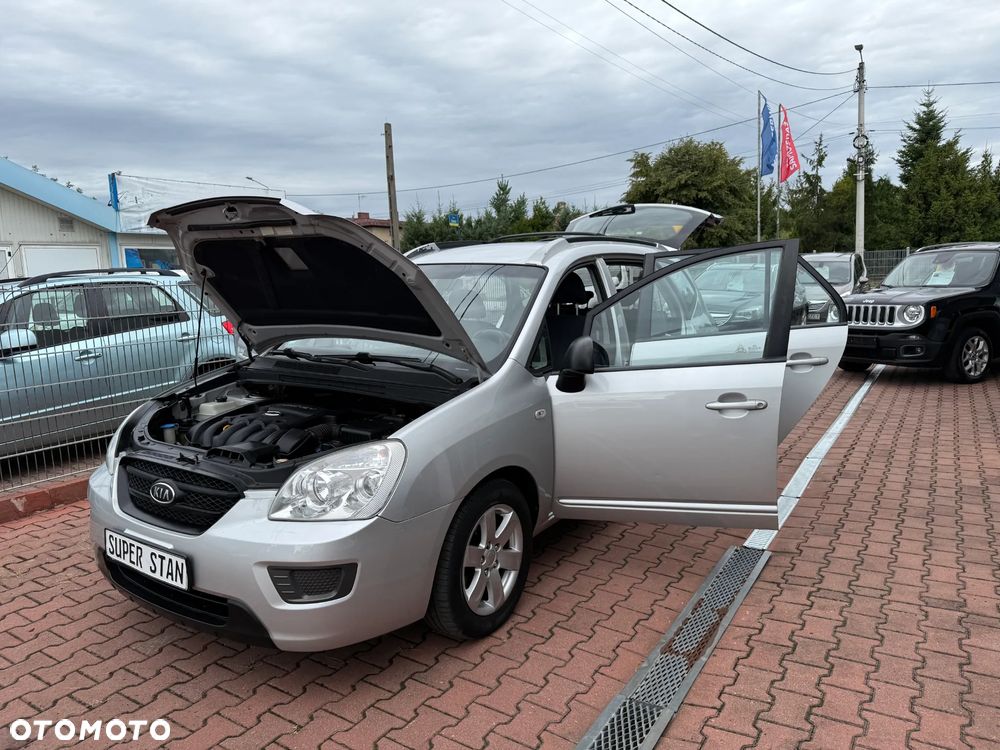 Kia Carens 2.0 CVVT EX - 33