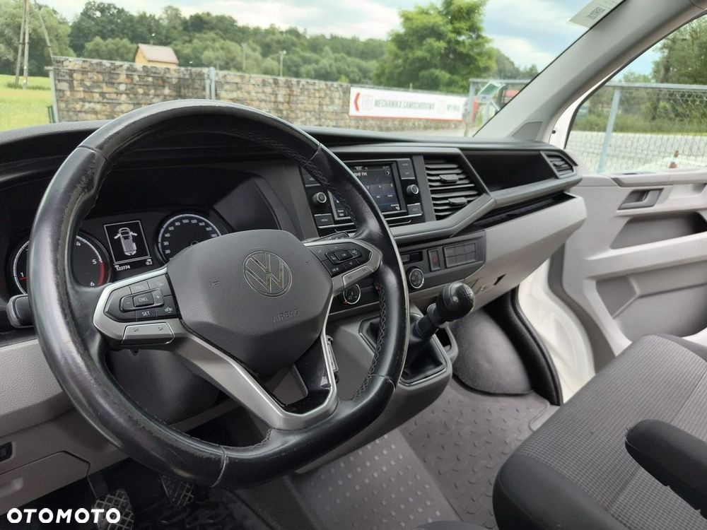Volkswagen Transporter - 11