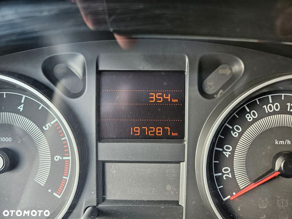 Peugeot 301 1.2 Pure Tech Active - 4