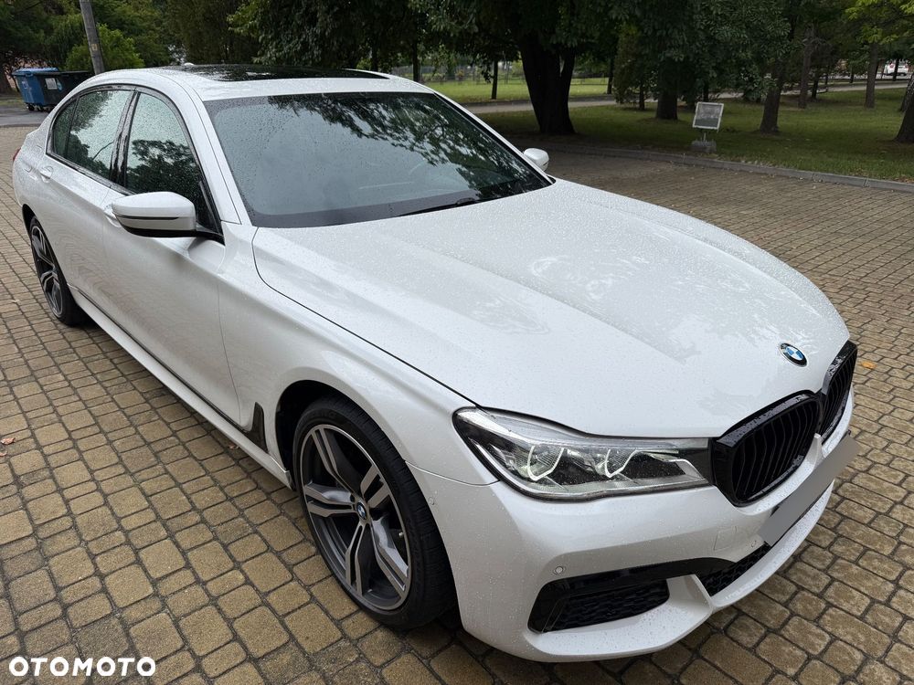 BMW Seria 7 750Li xDrive - 6