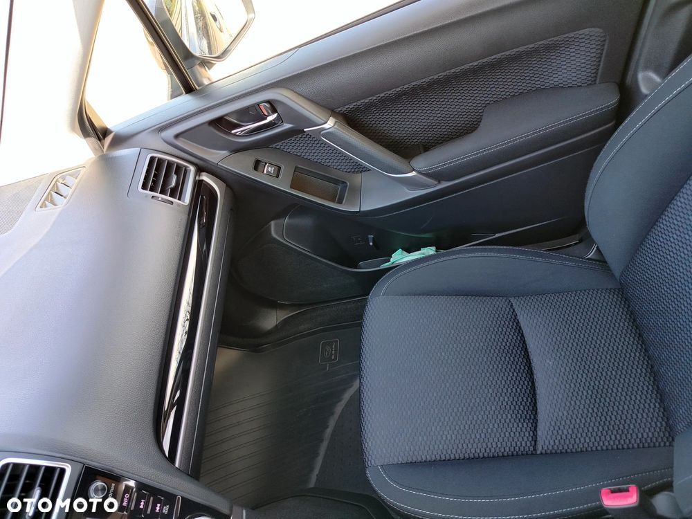 Subaru Forester 2.0D Exclusive EU6 - 17