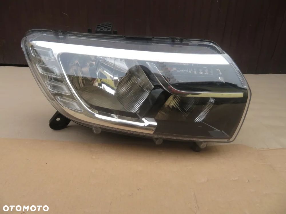 REFLEKTOR PRAWY DACIA LOGAN II LIFT LED 17R- 260108435R KRAKÓW - 5