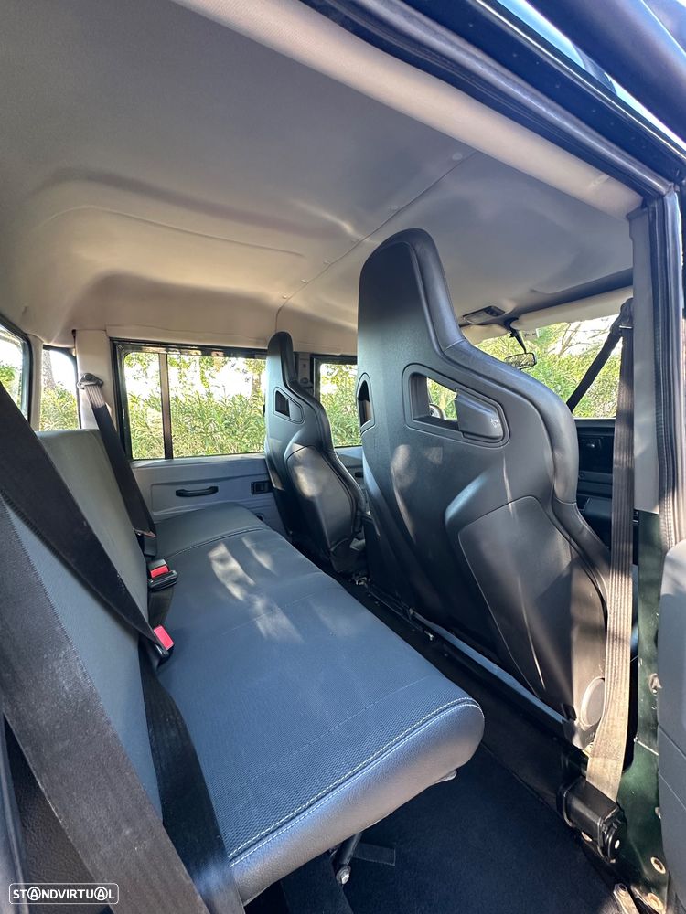 Land Rover Defender 110 Crew Cab E - 15