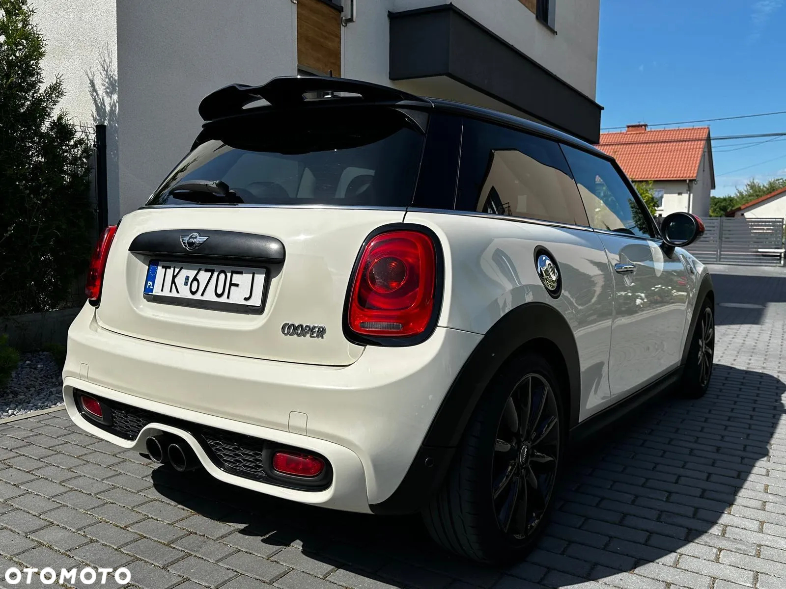 MINI Cooper Standard - 4