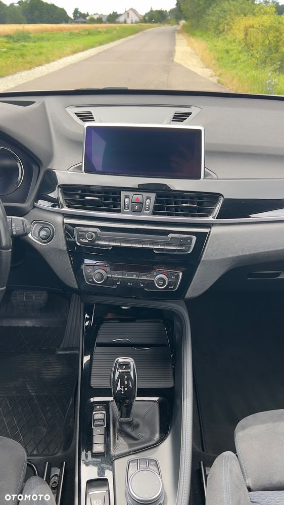 BMW X1 - 10