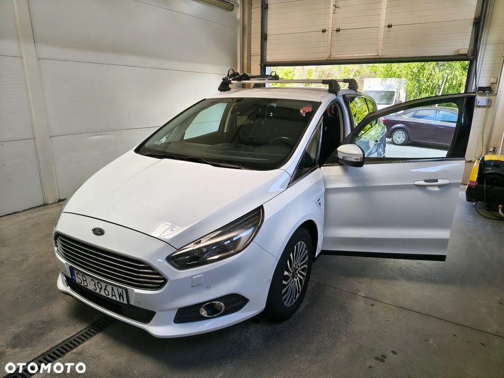 Ford S-Max 2.0 TDCi Titanium PowerShift - 9