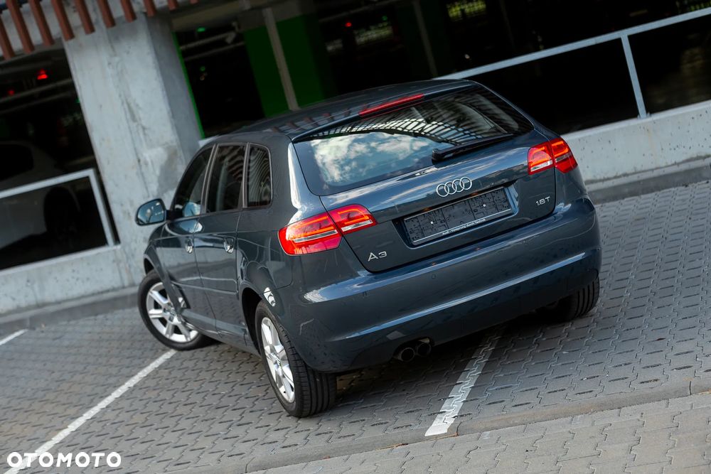 Audi A3 Sportback - 11