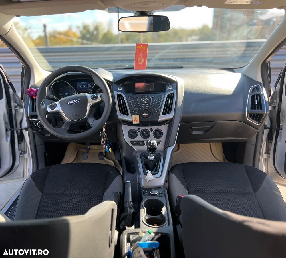 Ford Focus 1.6 TDCI DPF Titanium - 2